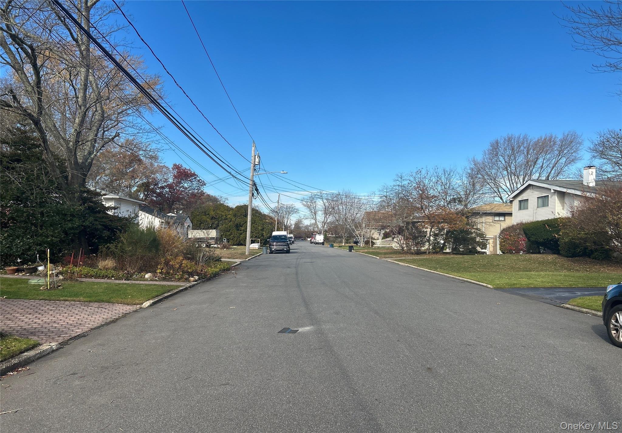 #4 photo, 259 W 24th Street, Deer Park , NY 11729