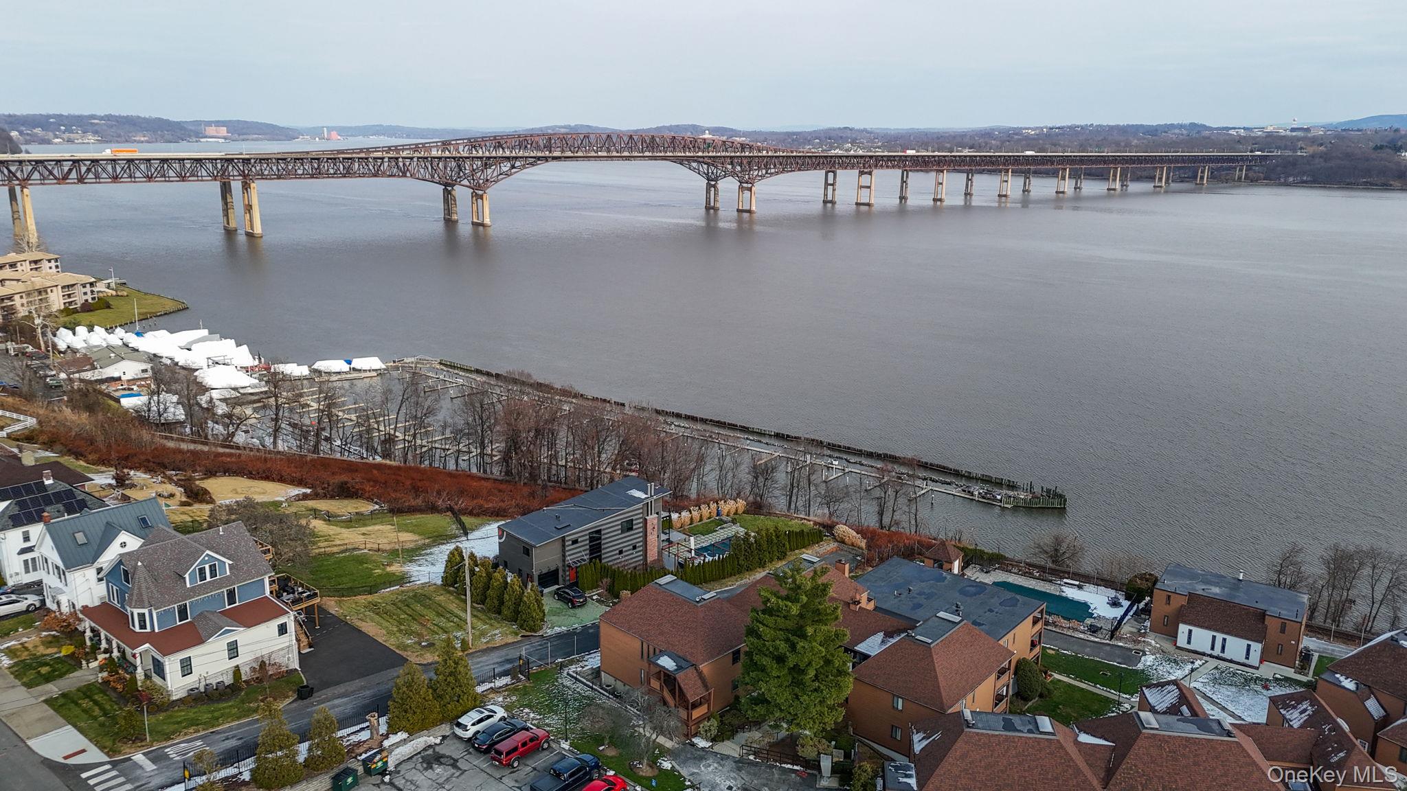 #18 photo, 350 Water Street, Newburgh , NY 12550