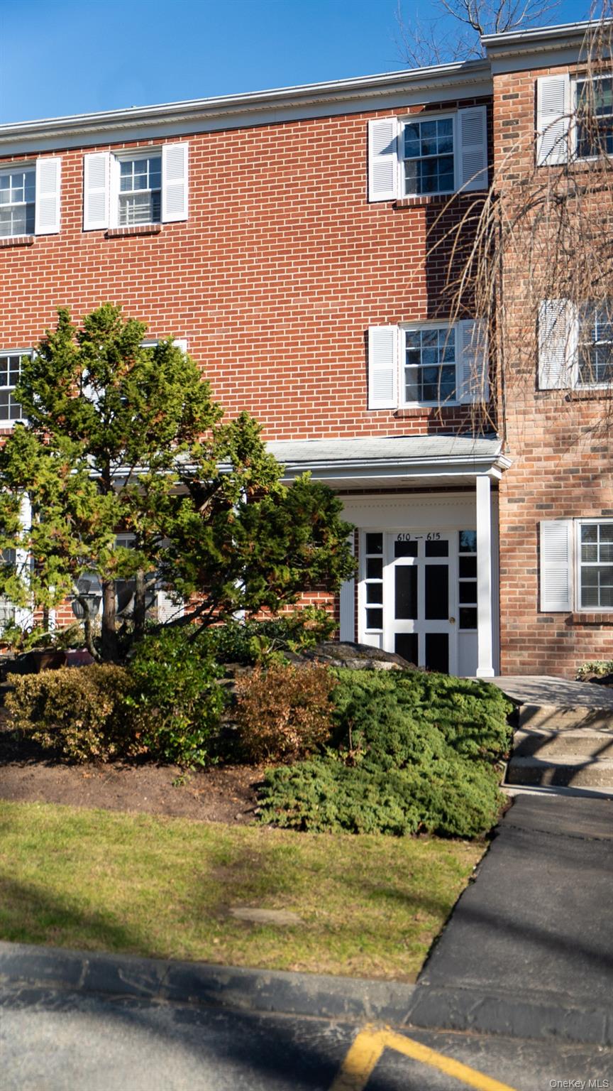 #2 photo, 614 Woodland Hills Road, White Plains , NY 10603