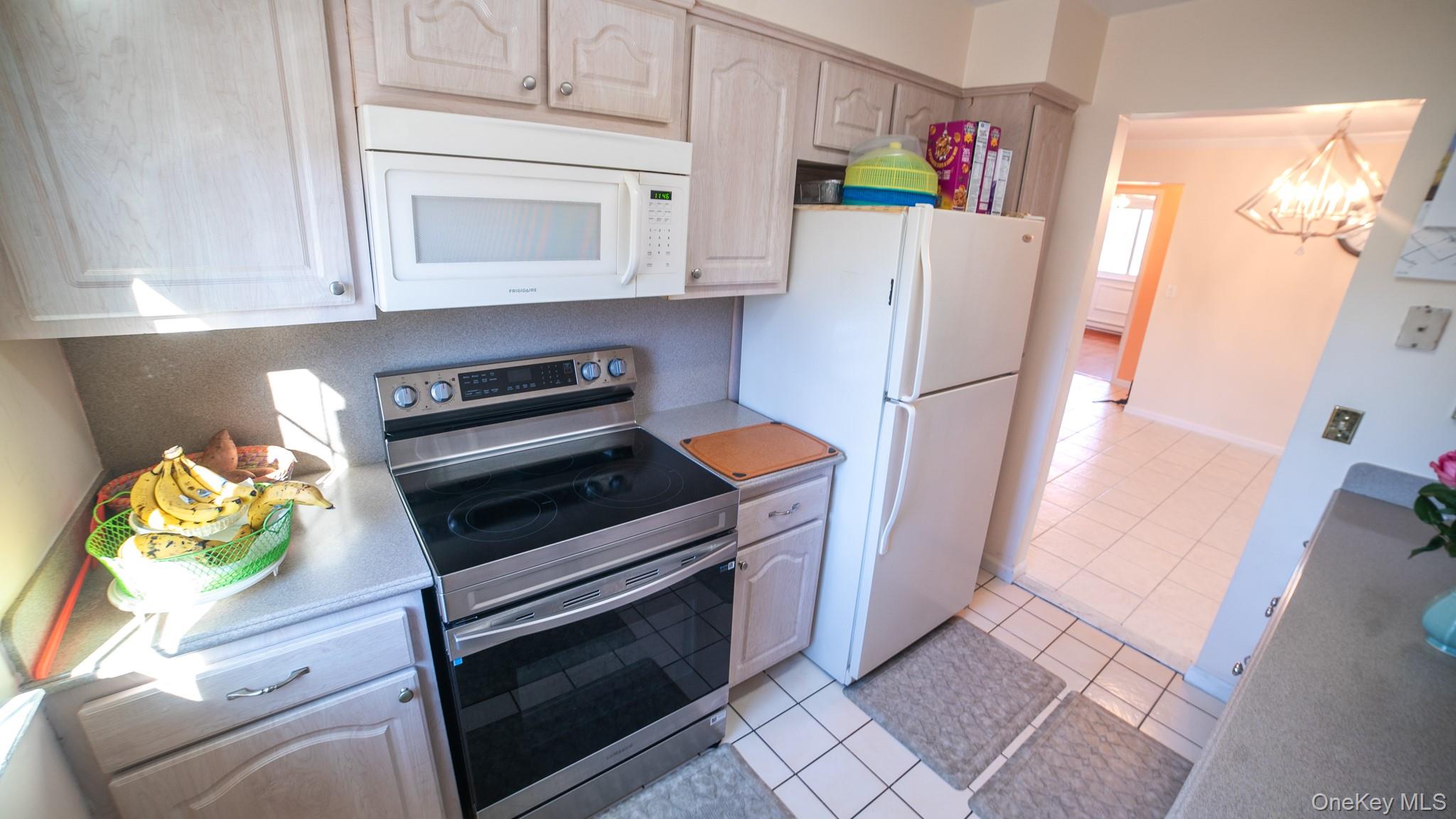 #9 photo, 614 Woodland Hills Road, White Plains , NY 10603