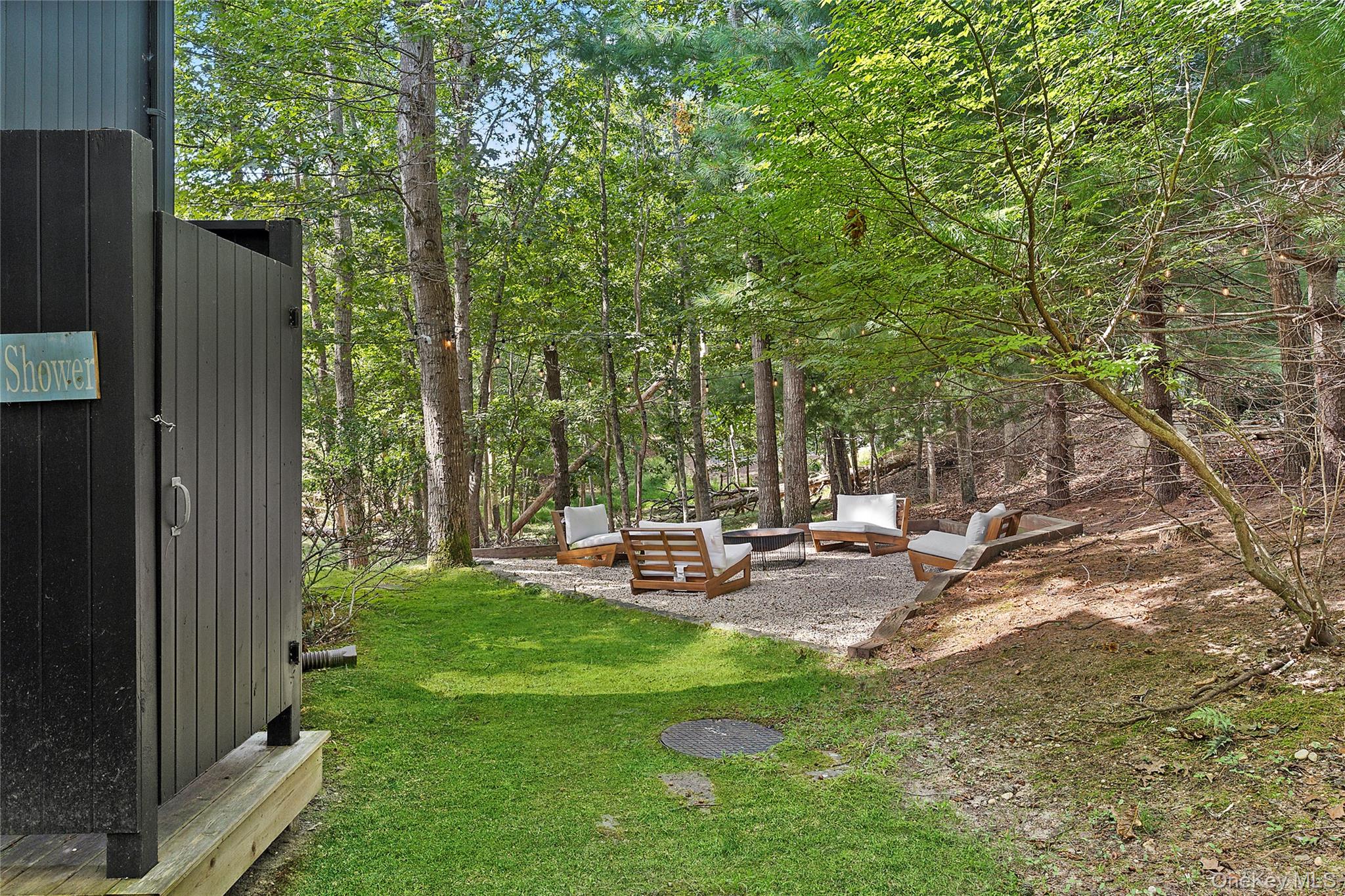 #19 photo, 6 James Street, East Hampton , NY 11937