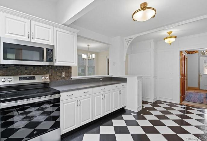 #5 photo, 22 School Street, Oyster Bay , NY 11771