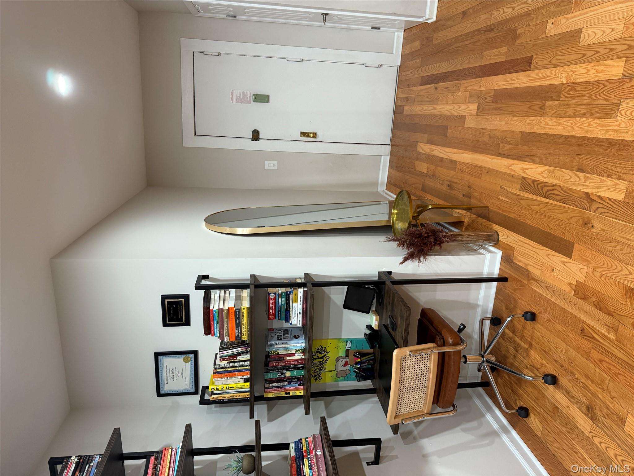 #4 photo, 34-58 90th St, Jackson Heights , NY 11372