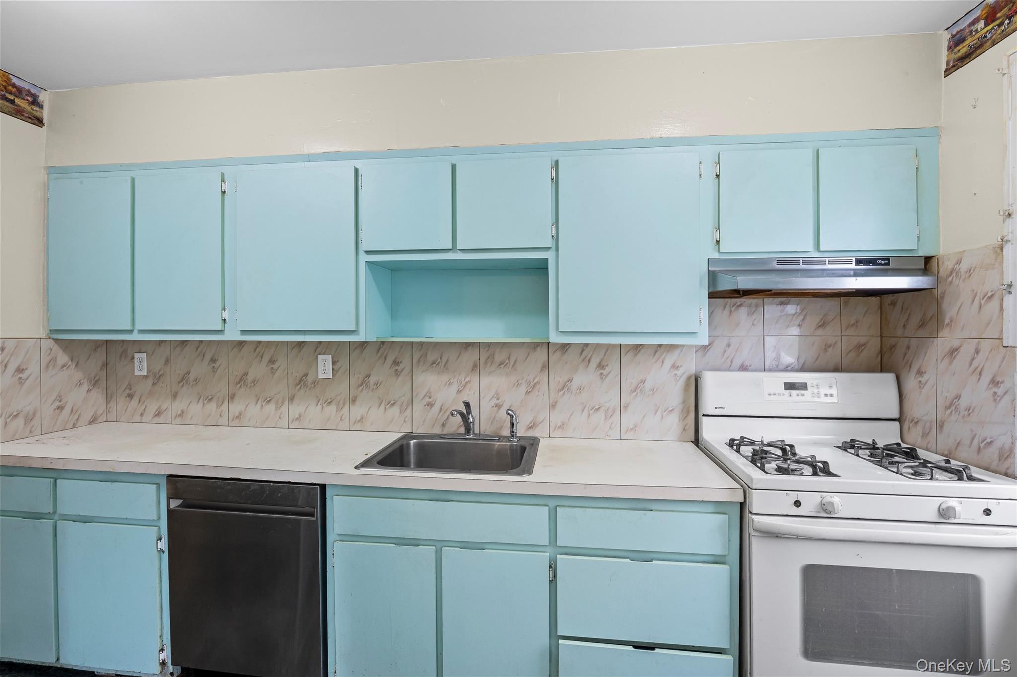 #12 photo, 6836 Groton Street, Forest Hills , NY 11375