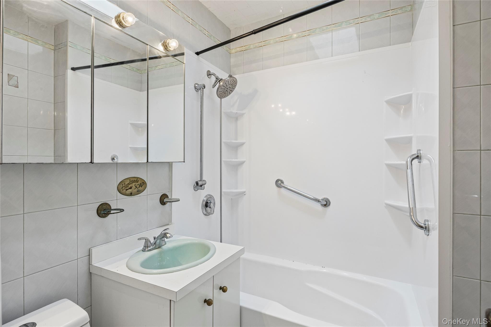 #19 photo, 6836 Groton Street, Forest Hills , NY 11375