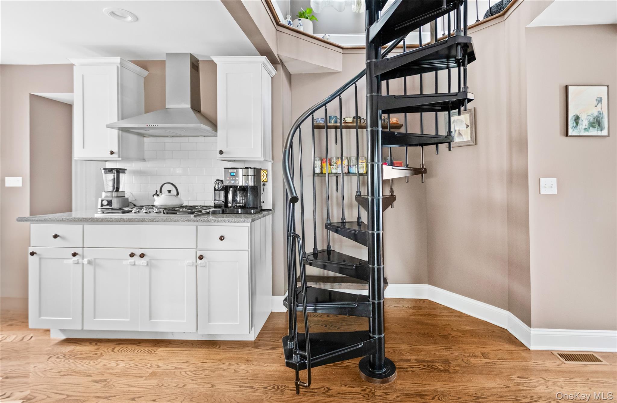 #6 photo, 10 Maple Avenue, Patchogue , NY 11772