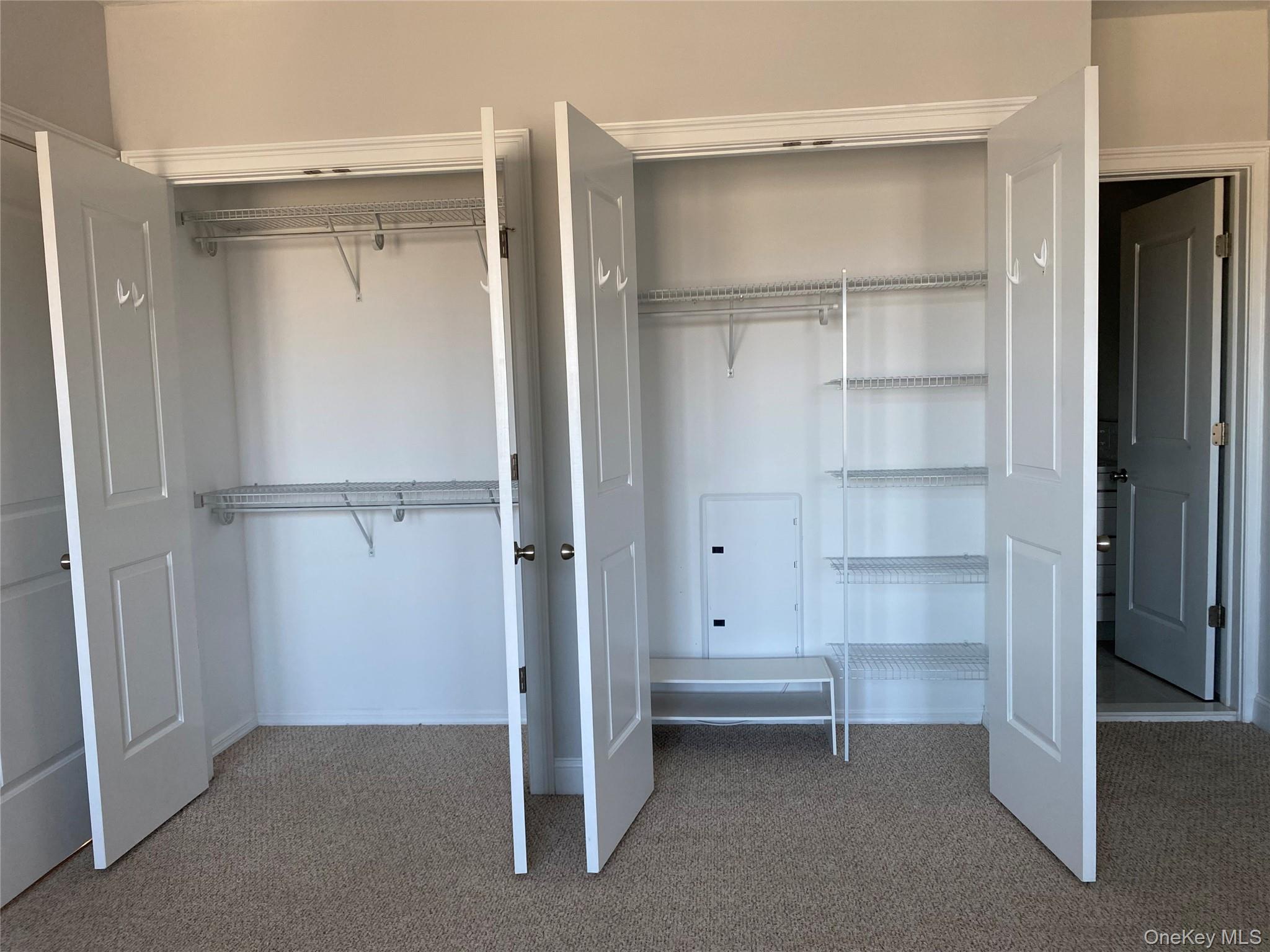 #18 photo, 840 Montauk Highway, Copiague , NY 11726