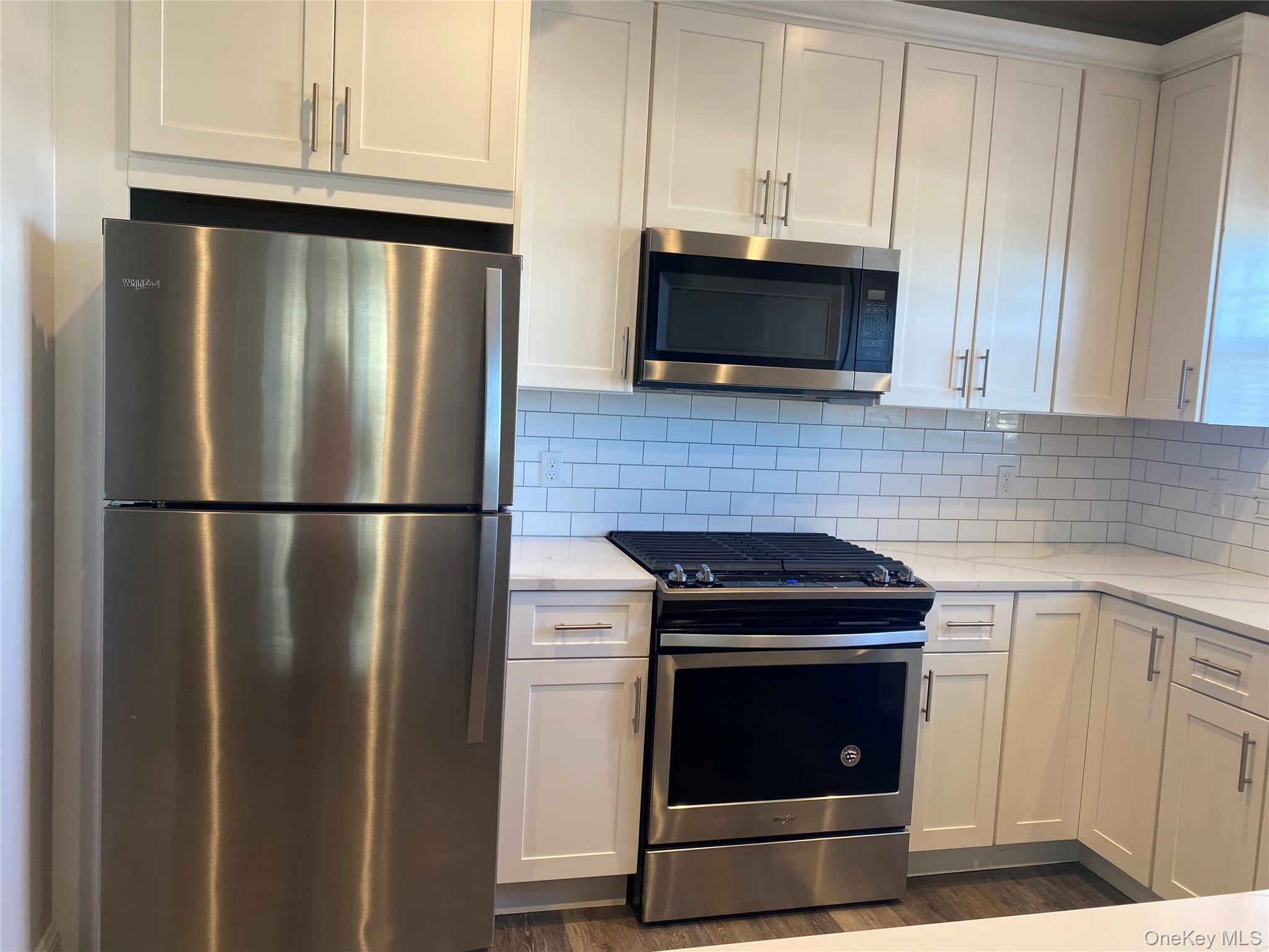 #7 photo, 840 Montauk Highway, Copiague , NY 11726