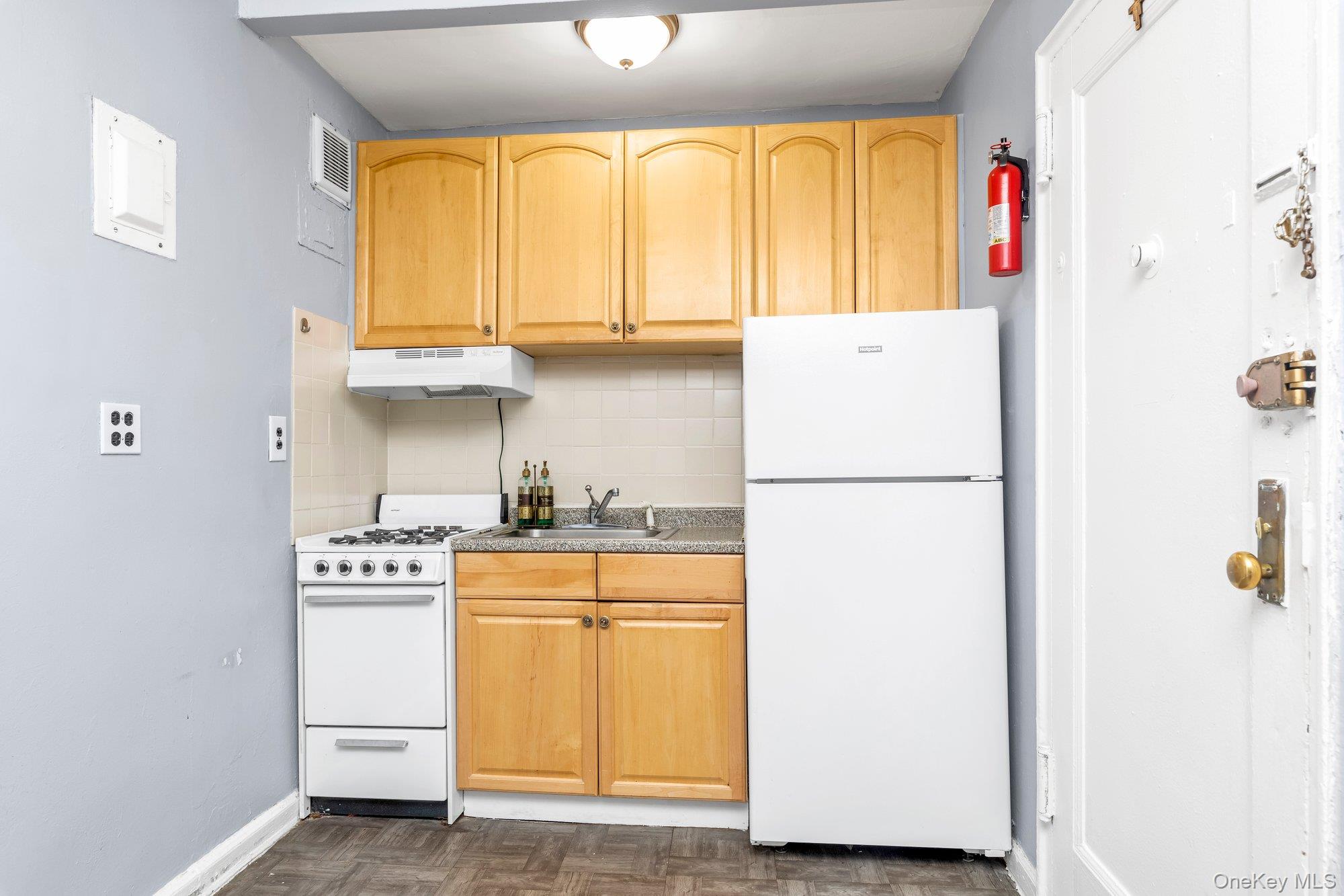 #10 photo, 84-19 51st Avenue, Elmhurst , NY 11373