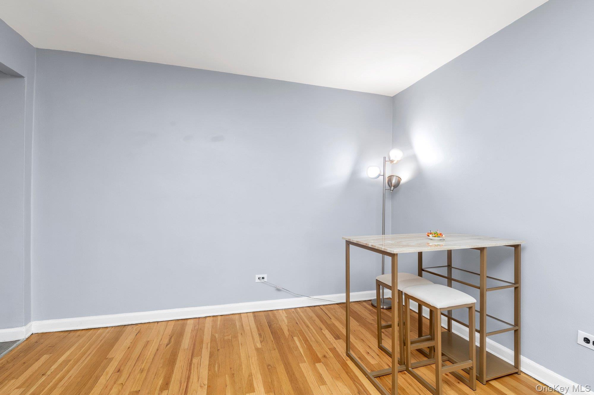 #5 photo, 84-19 51st Avenue, Elmhurst , NY 11373