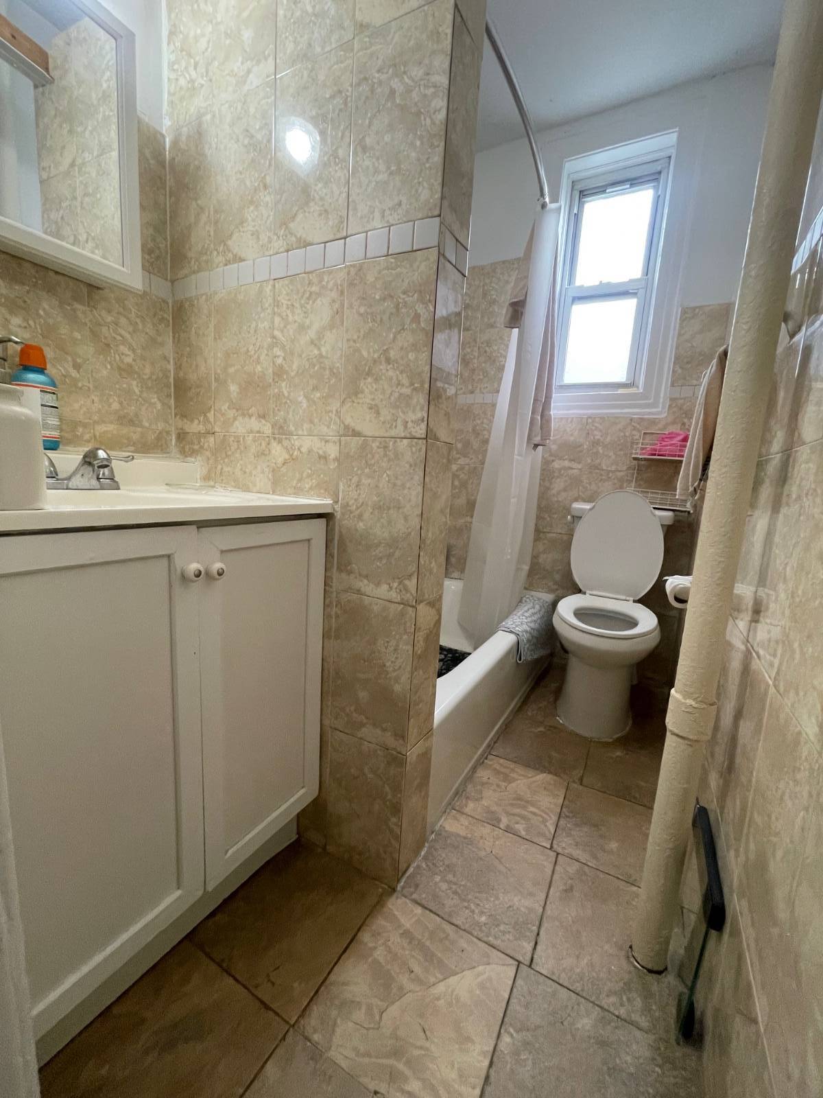 #24 photo, 4125 52nd Street, Woodside , NY 11377