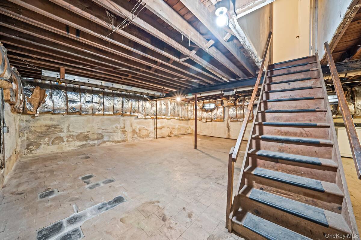 #26 photo, 23106 Union Turnpike, Bellerose Manor , NY 11427