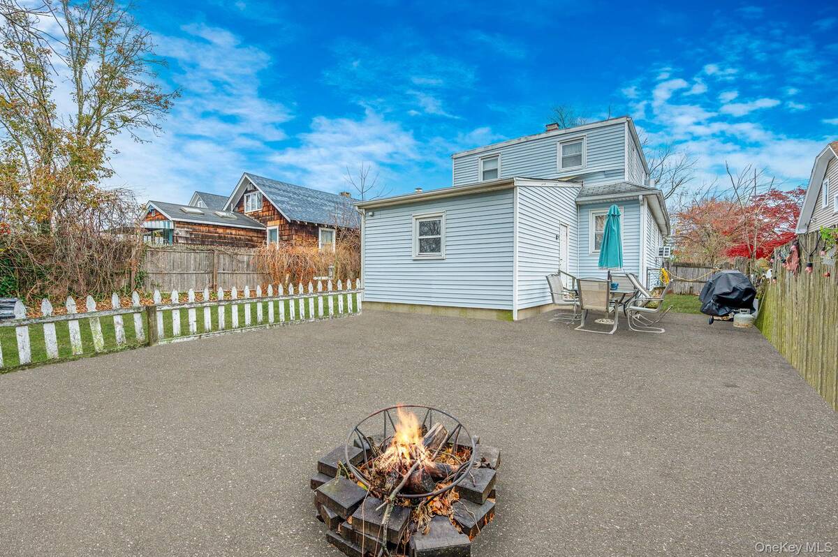 #25 photo, 21 S Summit Avenue, Patchogue , NY 11772