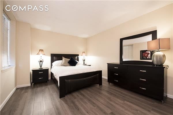 #5 photo, New York City, Midtown , NY 10019