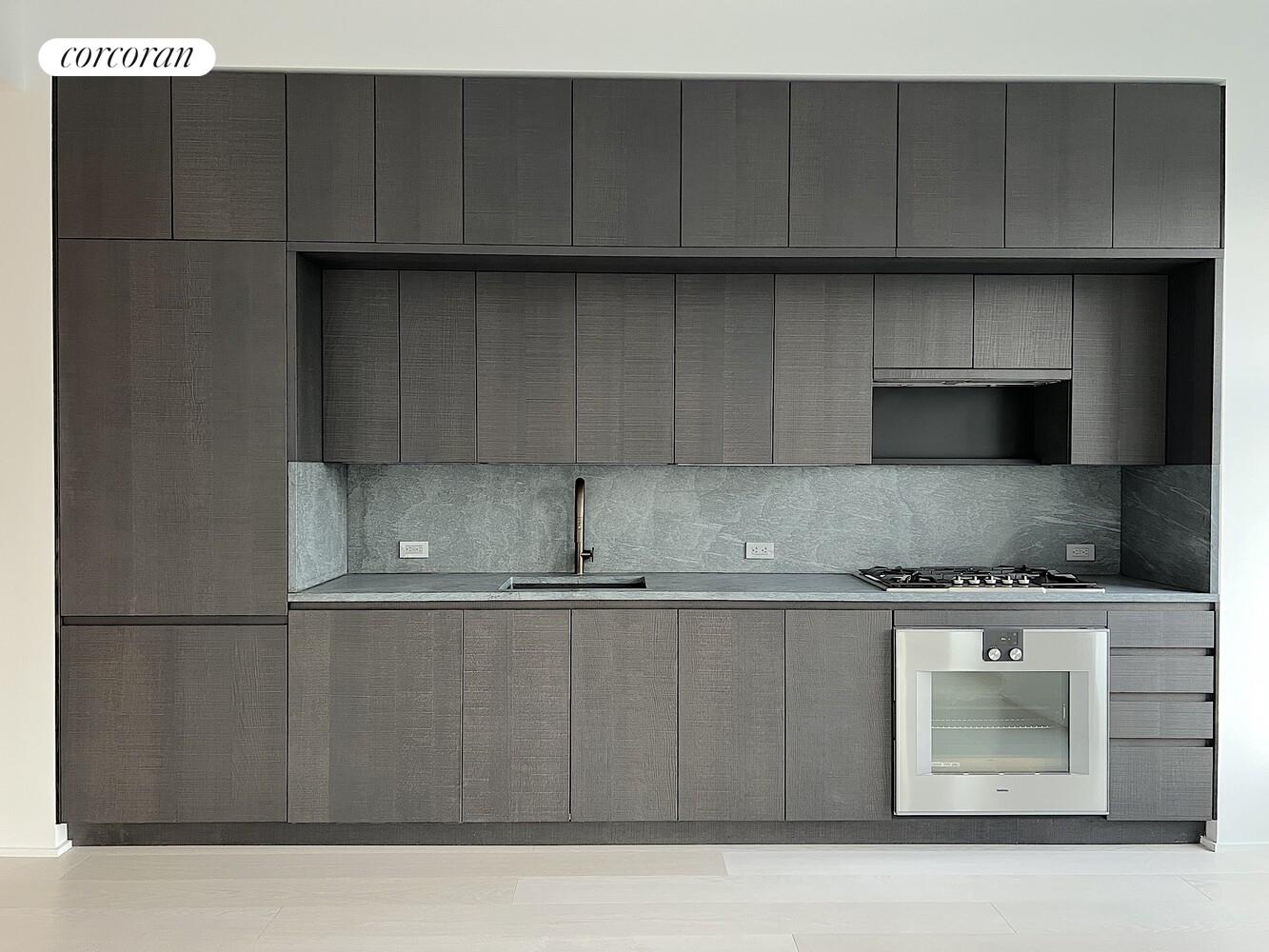 #6 photo, 130 WILLIAM Street, South Street Seaport , NY 10038