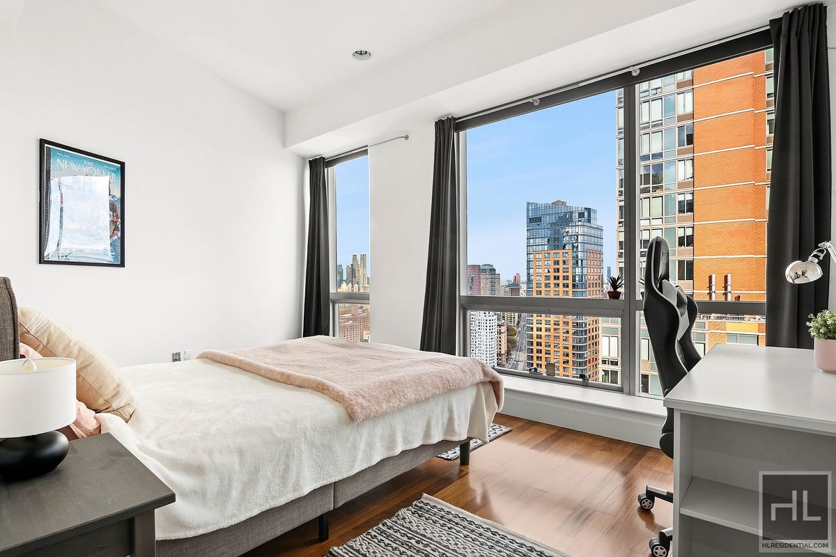 #10 photo, 150 Myrtle Avenue, Downtown Brooklyn , NY 11201