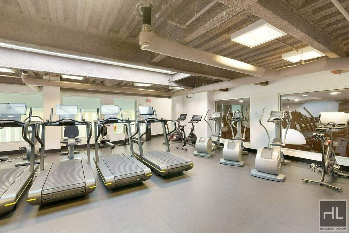 #18 photo, 150 Myrtle Avenue, Downtown Brooklyn , NY 11201