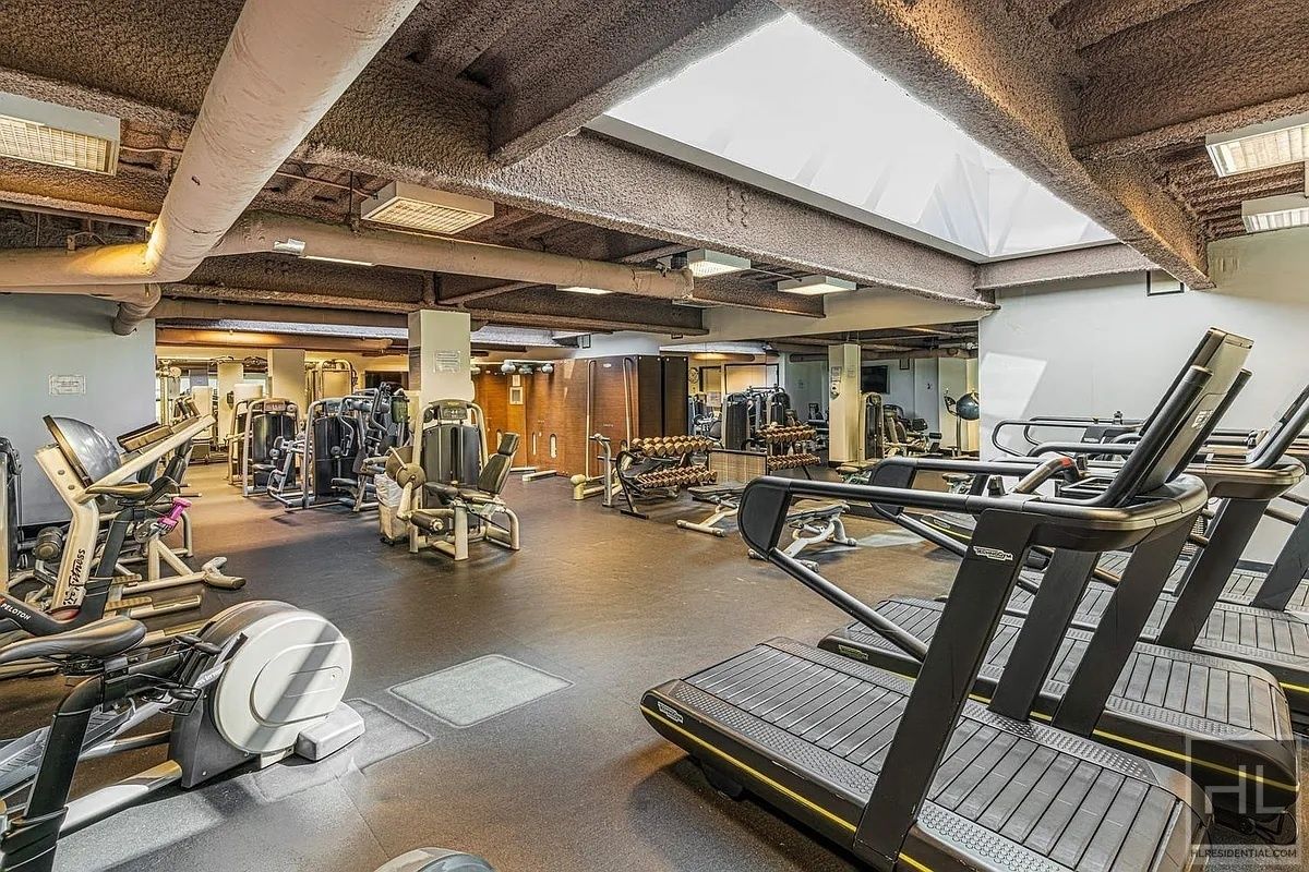 #19 photo, 150 Myrtle Avenue, Downtown Brooklyn , NY 11201