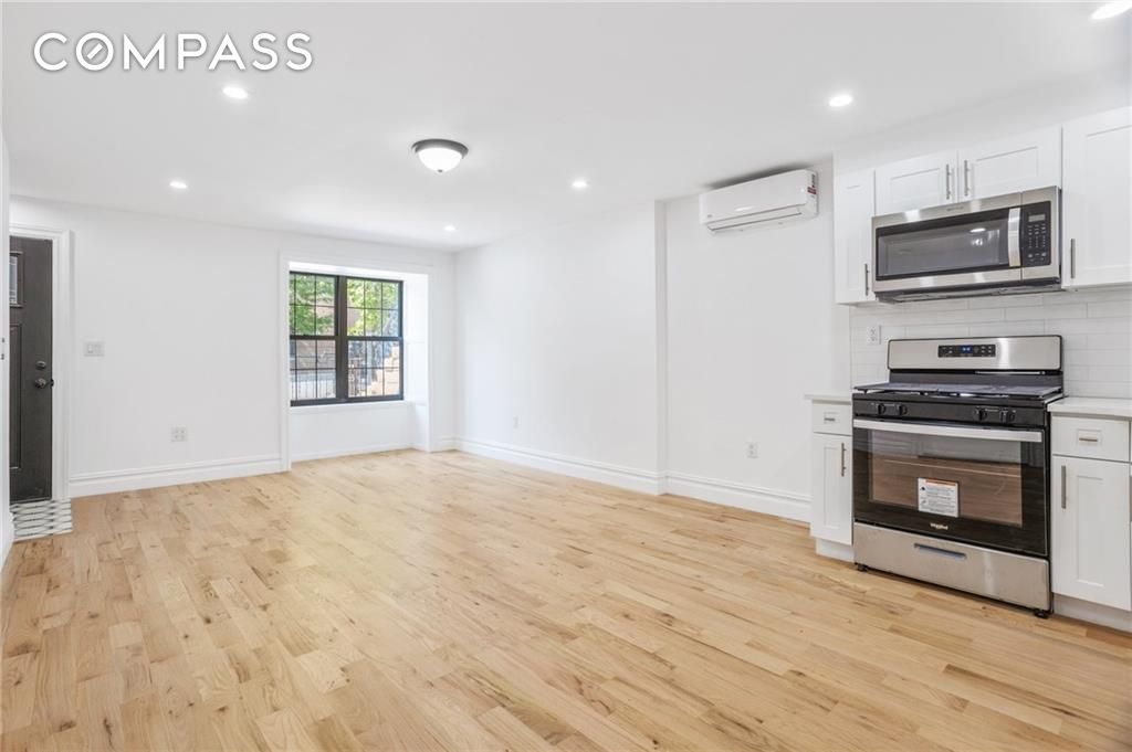 #3 photo, Brooklyn, Bedford-Stuyvesant , NY 11233