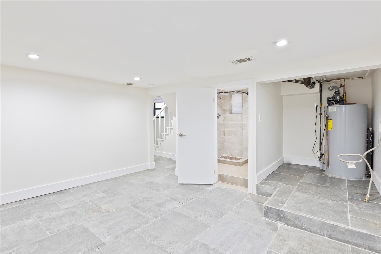 #16 photo, 3014 BRIGHTON 1ST Street, Brighton Beach , NY 11235