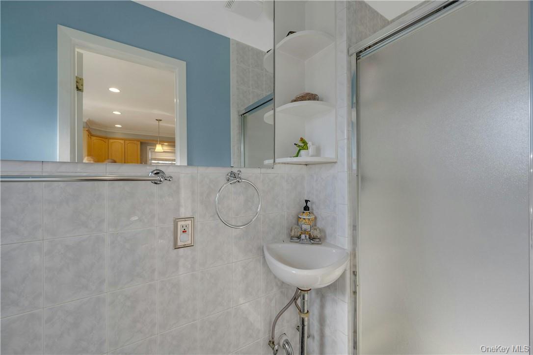 #11 photo, 570 N Barry Avenue, Mamaroneck , NY 10543