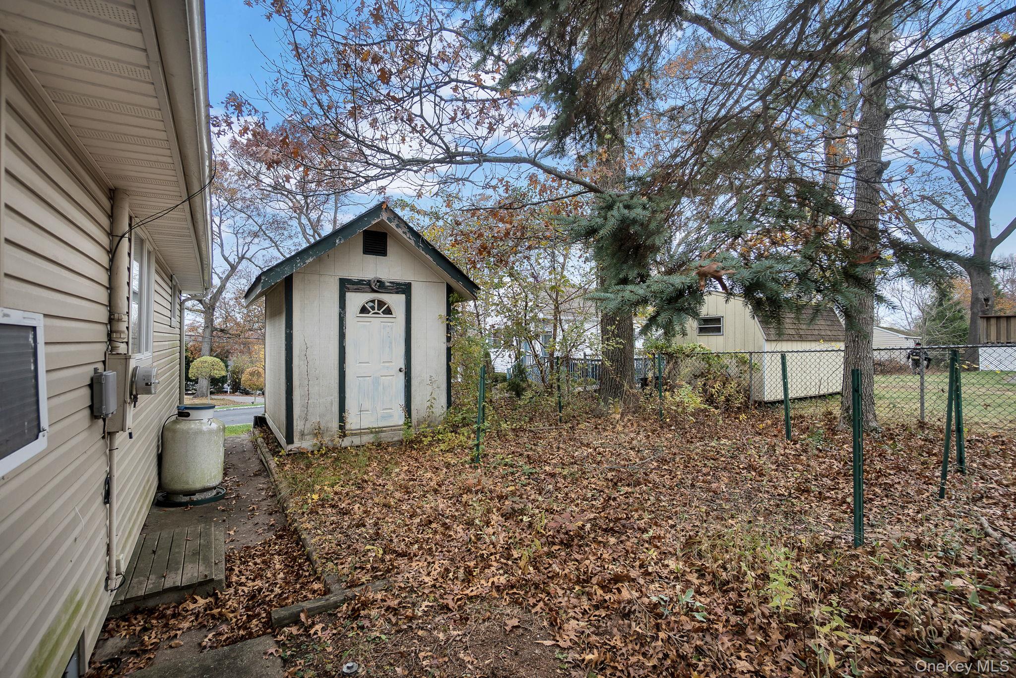 #17 photo, 8 evergreen rd, Rocky Point , NY 11778