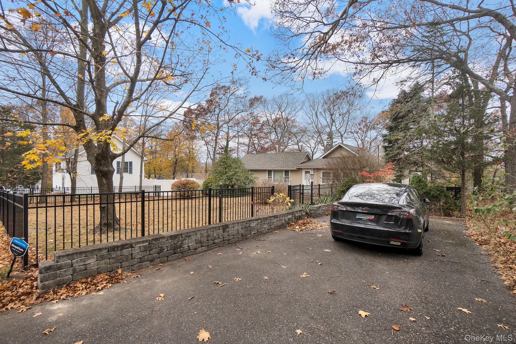 #20 photo, 8 evergreen rd, Rocky Point , NY 11778