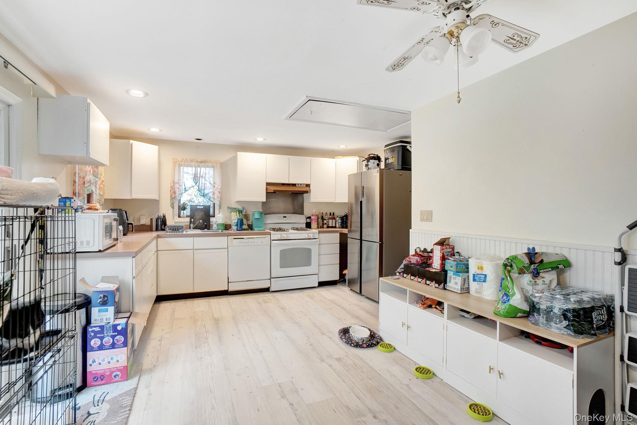 #5 photo, 8 evergreen rd, Rocky Point , NY 11778