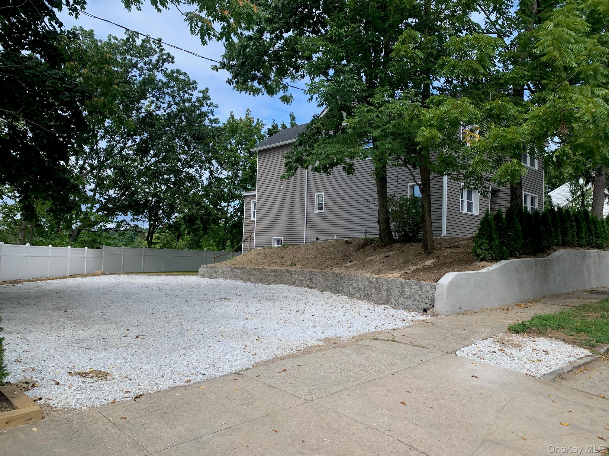 #16 photo, 71 Lannon Place, Port Washington , NY 11050