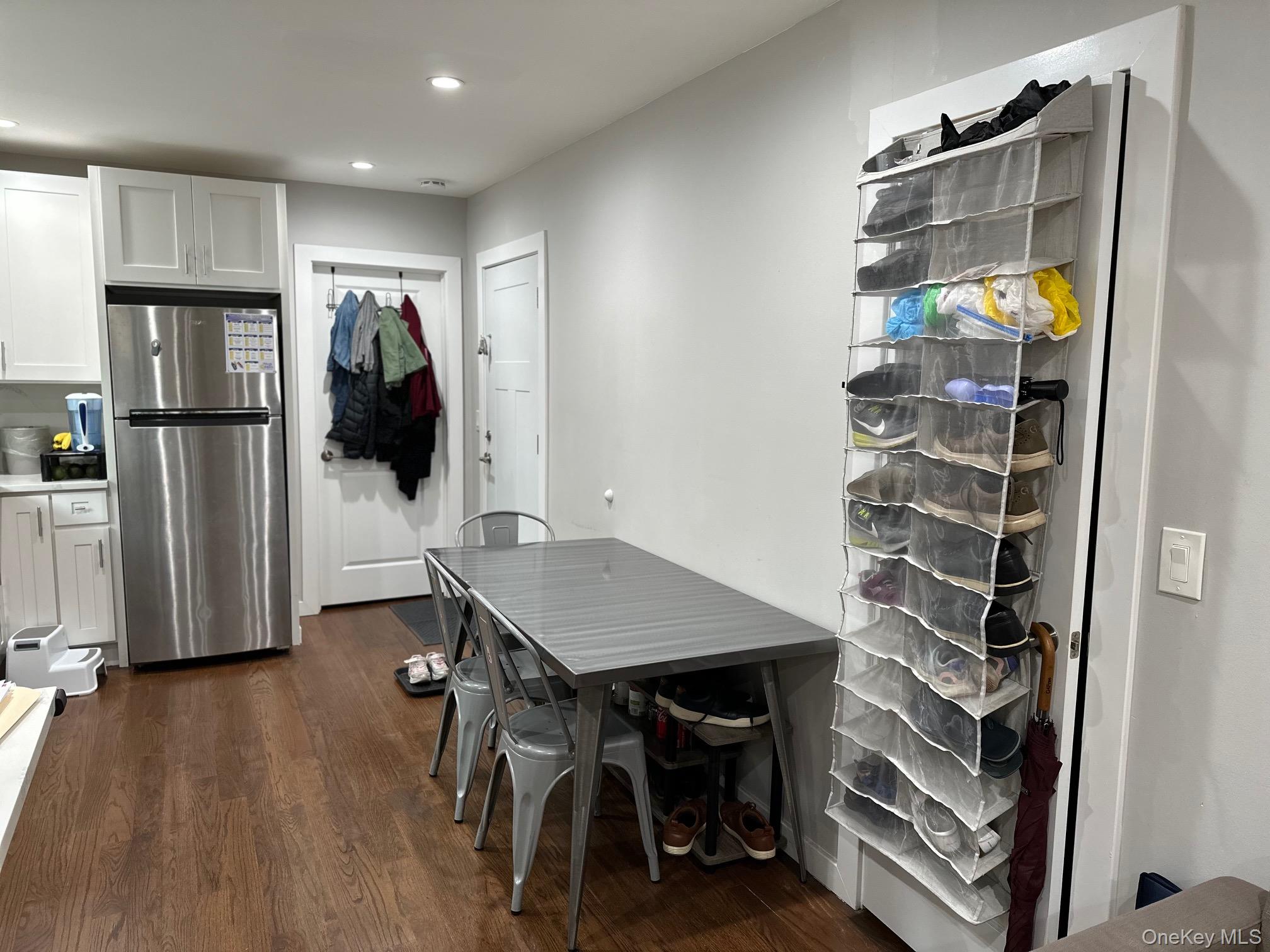 #3 photo, 71 Lannon Place, Port Washington , NY 11050