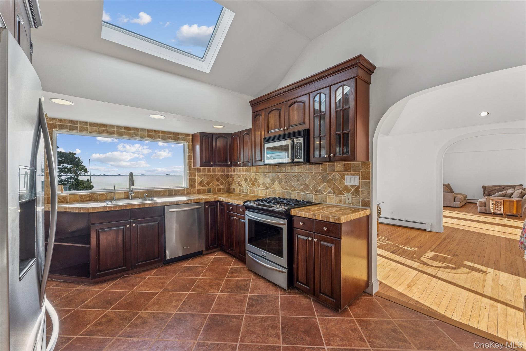 #16 photo, 6 Last Lane, Hampton Bays , NY 11946