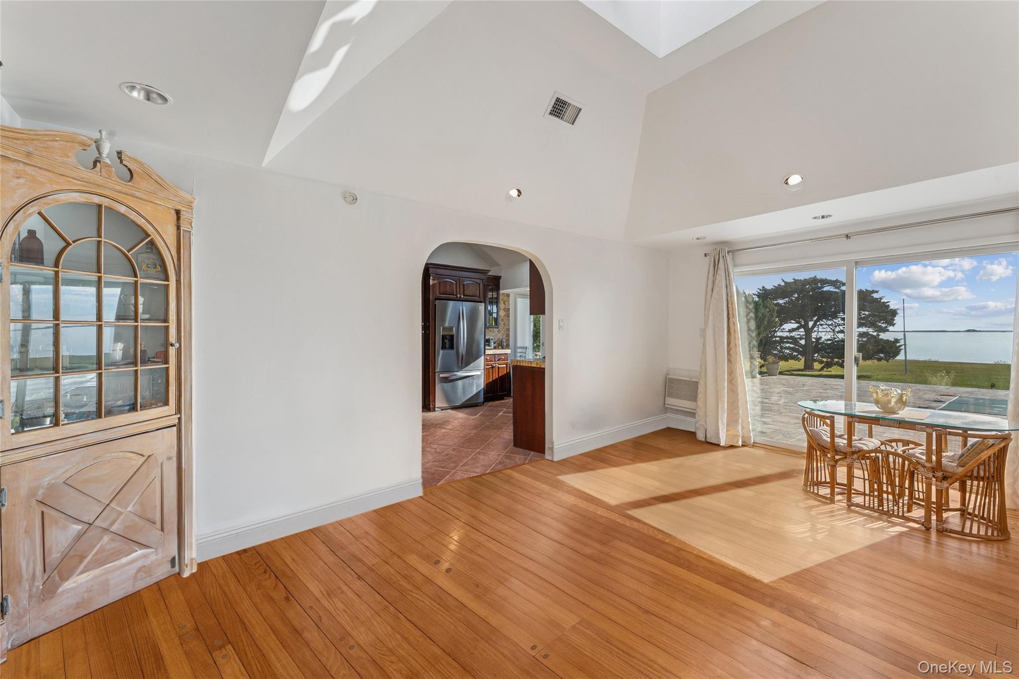 #6 photo, 6 Last Lane, Hampton Bays , NY 11946