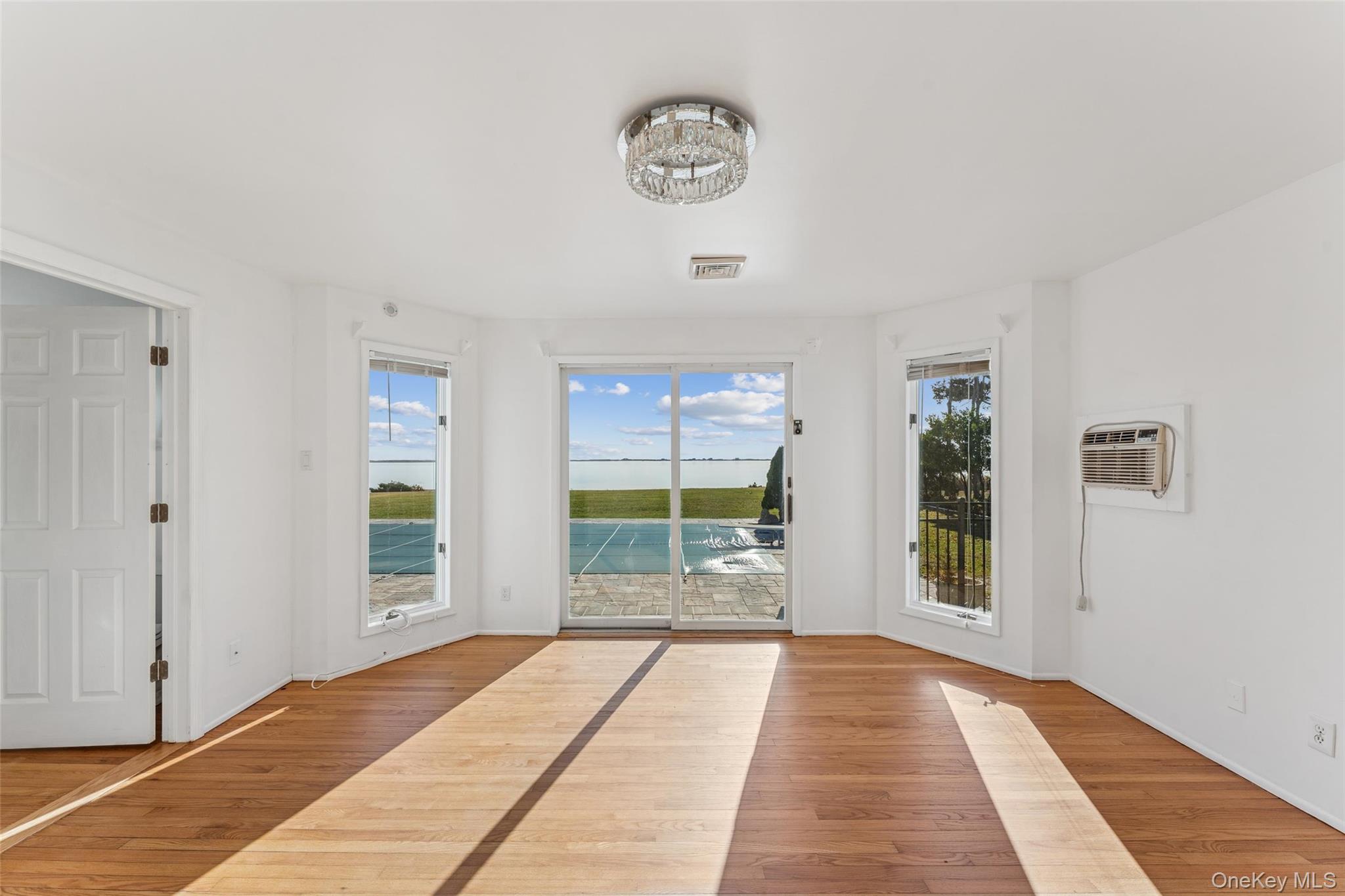 #7 photo, 6 Last Lane, Hampton Bays , NY 11946