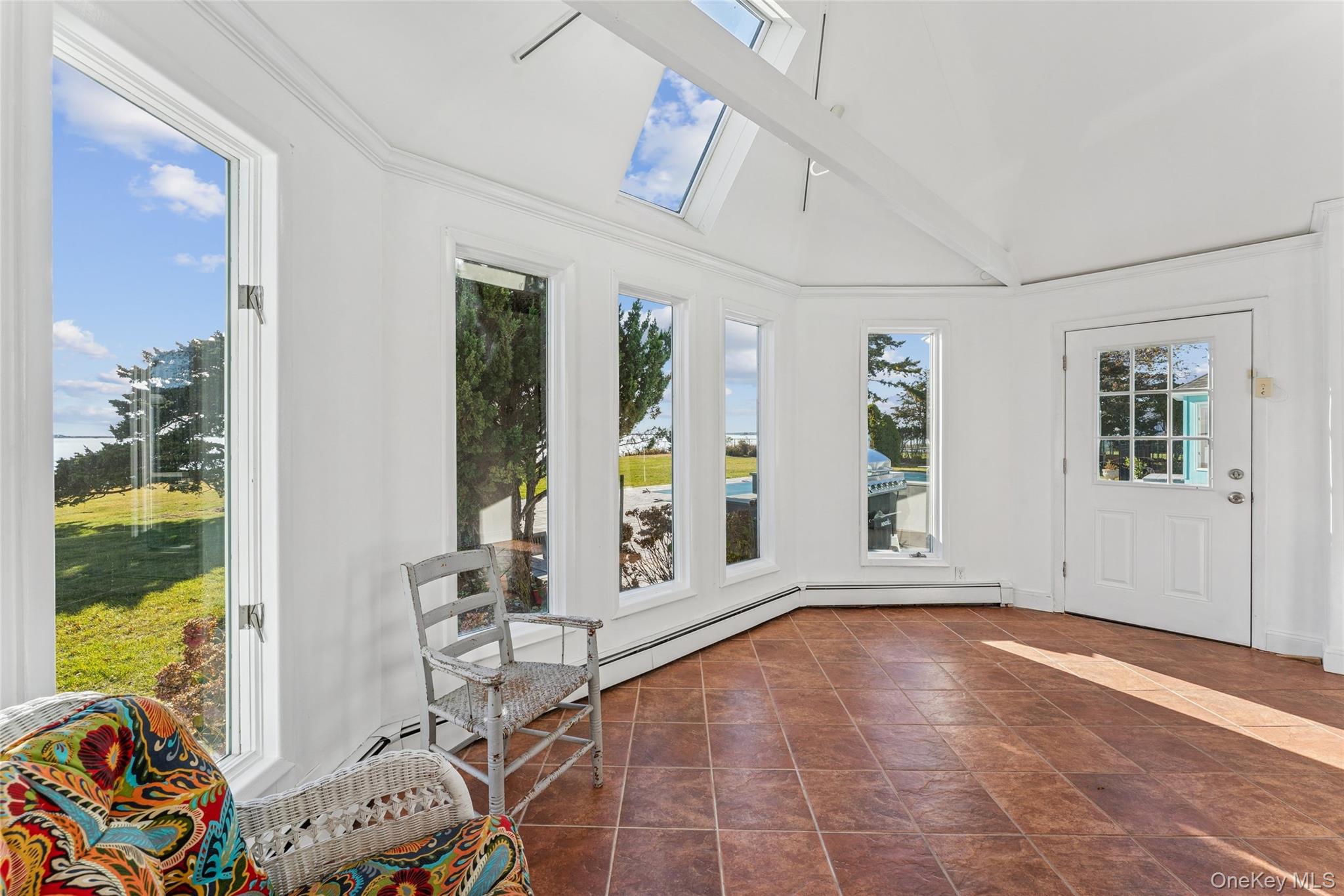 #8 photo, 6 Last Lane, Hampton Bays , NY 11946