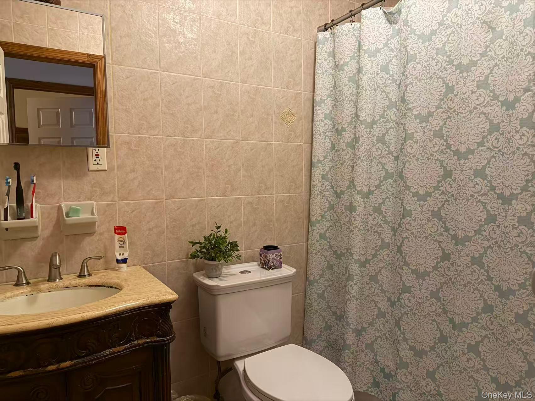 #5 photo, 94-81 218th Street, Queens Village , NY 11428