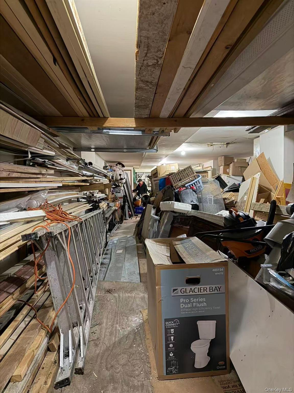 #8 photo, 94-81 218th Street, Queens Village , NY 11428