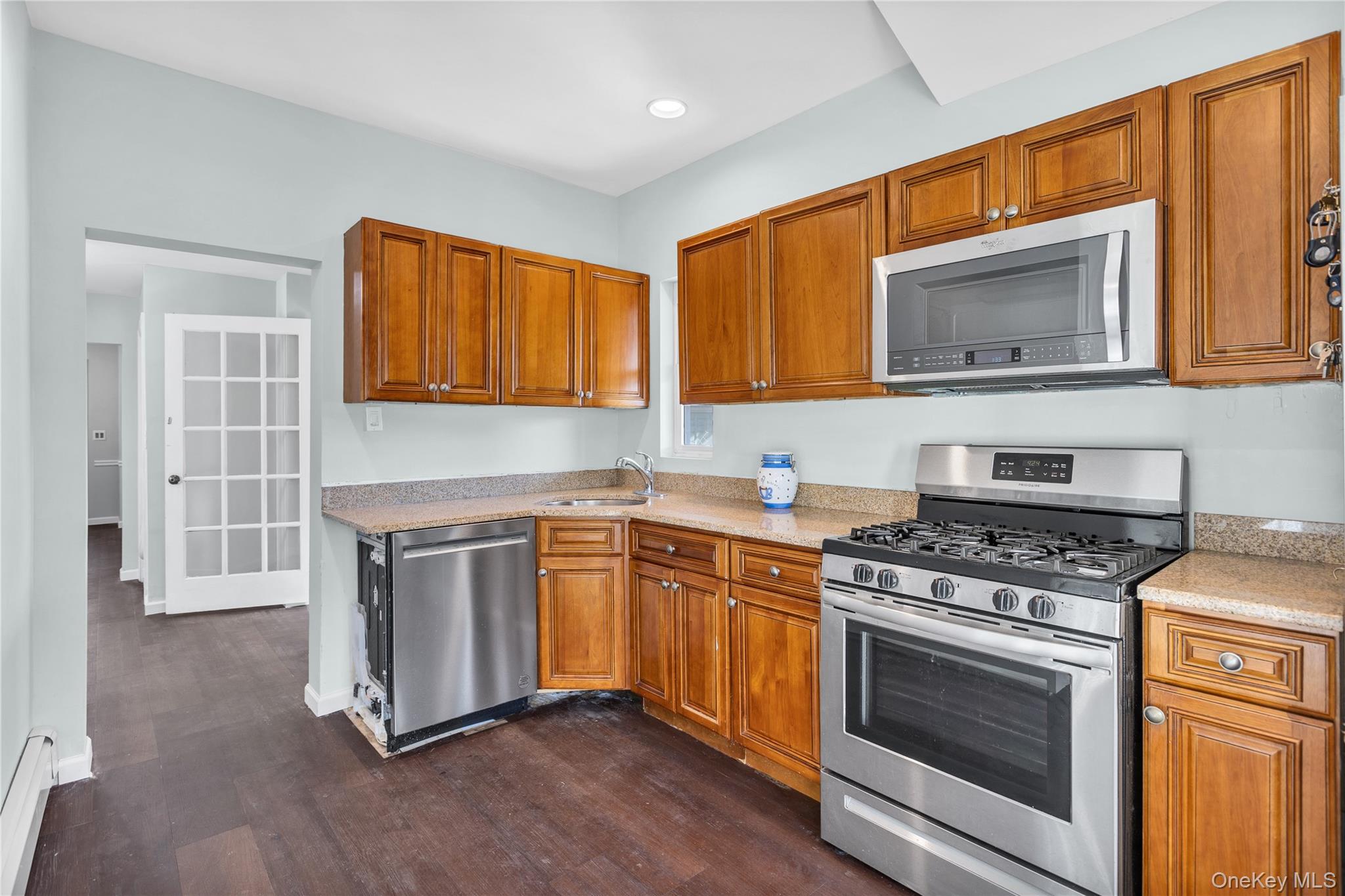 #6 photo, 81 Fairground Avenue, Huntington Station , NY 11746