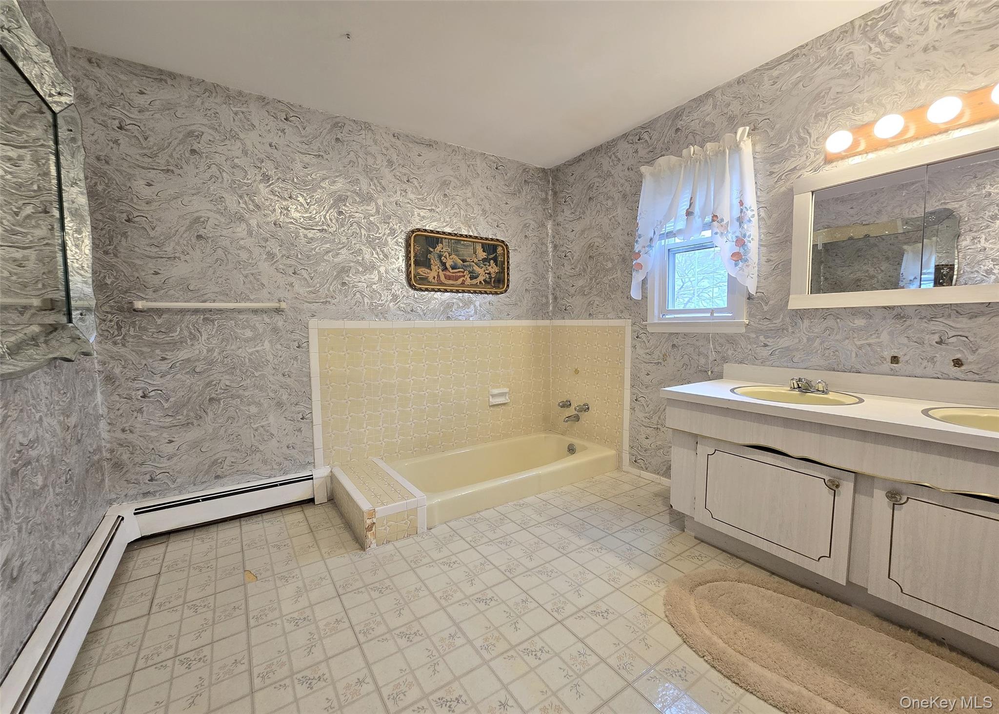 #13 photo, 1 Jamar Lane, Ronkonkoma , NY 11779