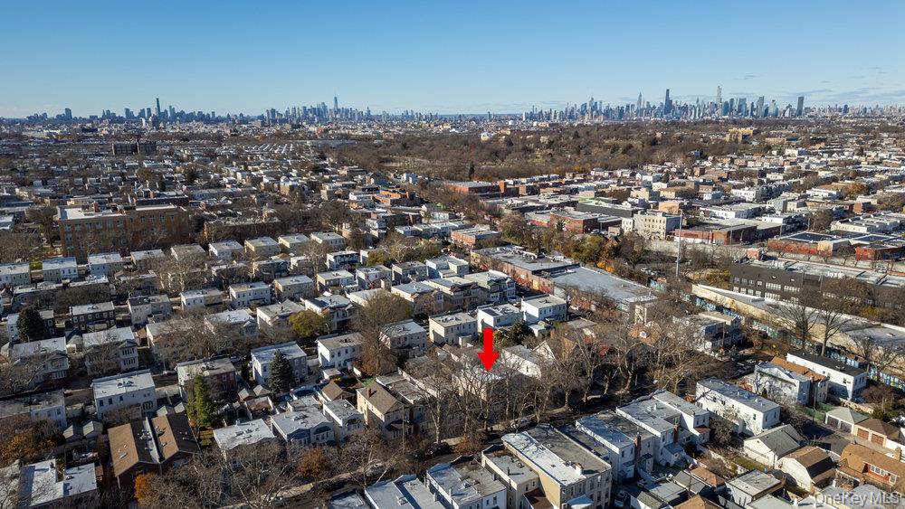 #3 photo, 77-20 79th Street, كوينز Glendale , NY 11385