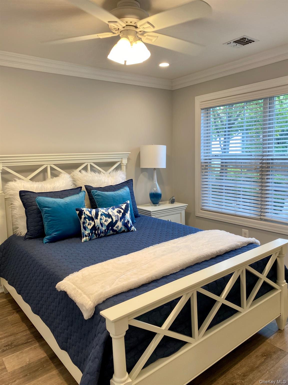 #7 photo, 166 Horizon View Drive, Farmingville , NY 11738