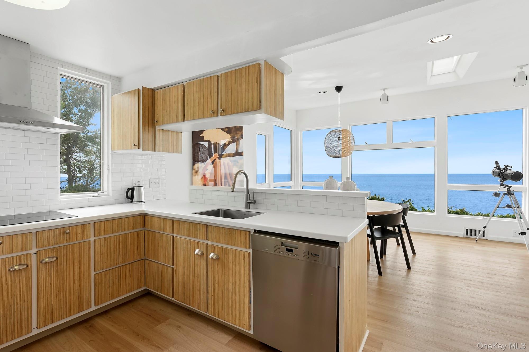 #11 photo, 31059 County Road 48, Peconic , NY 11958