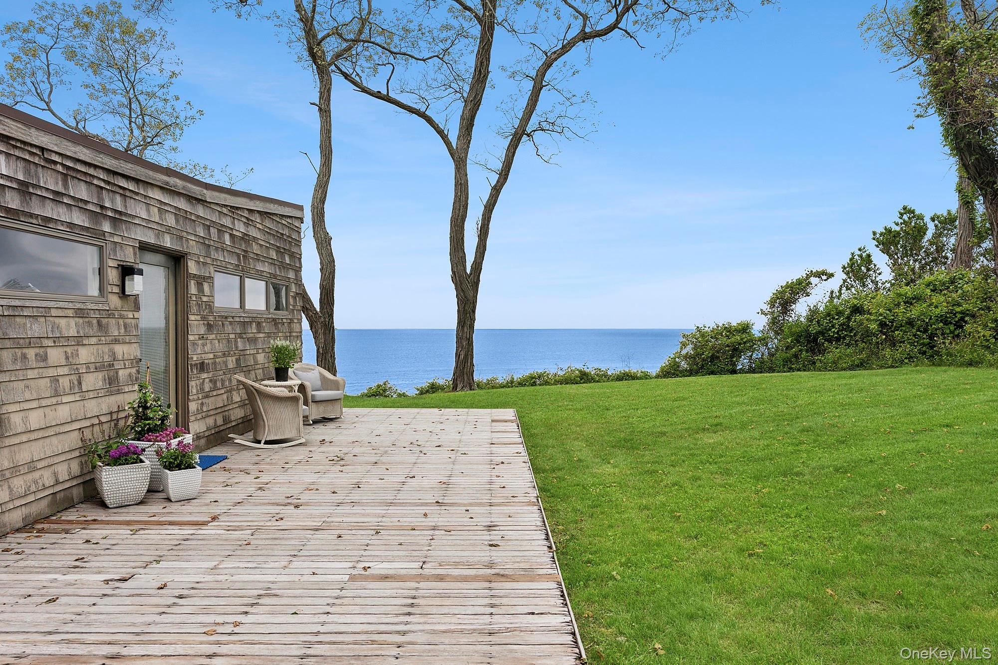 #18 photo, 31059 County Road 48, Peconic , NY 11958