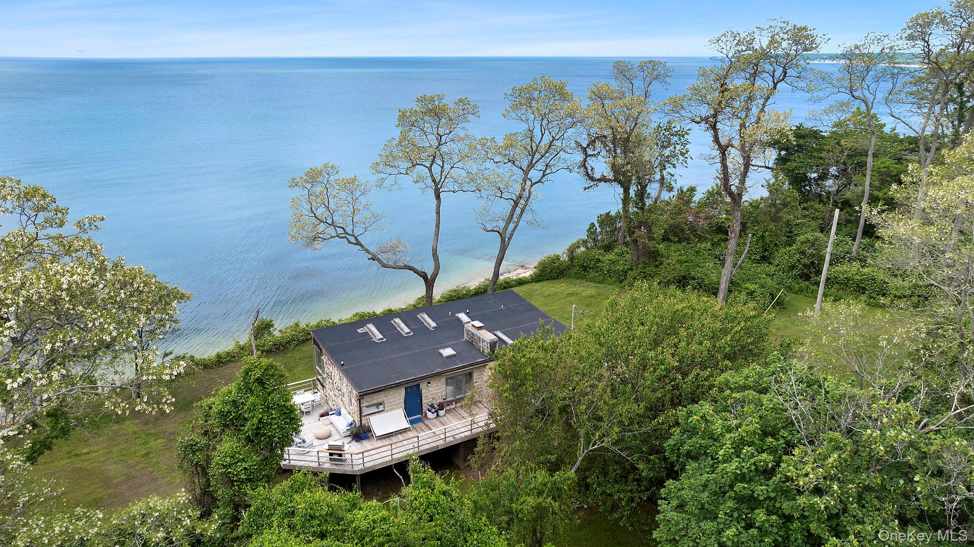 #4 photo, 31059 County Road 48, Peconic , NY 11958