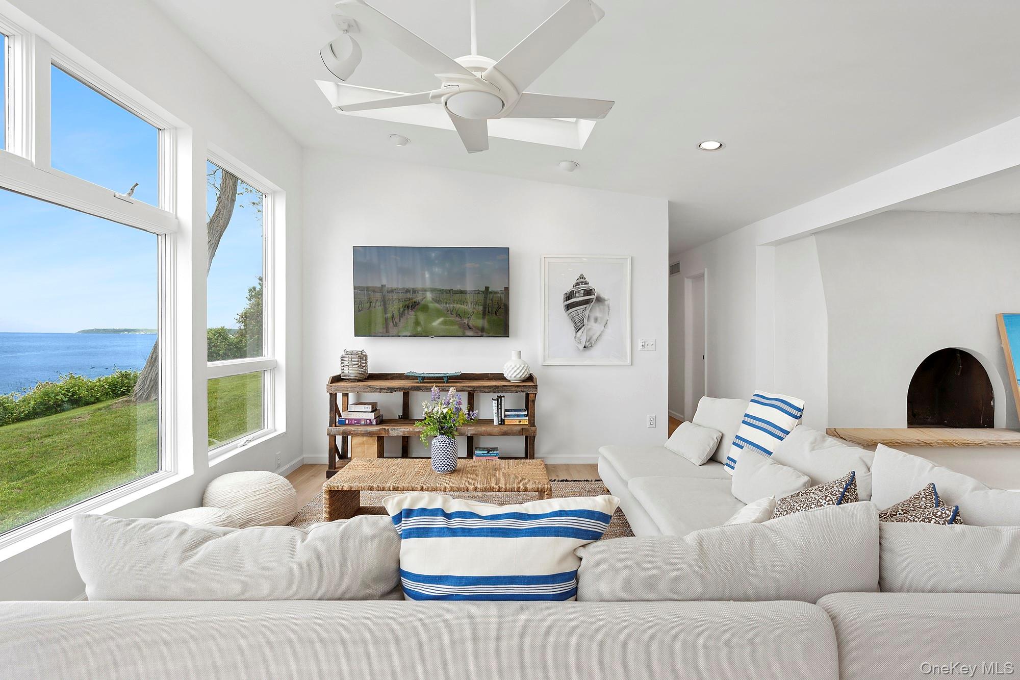 #7 photo, 31059 County Road 48, Peconic , NY 11958