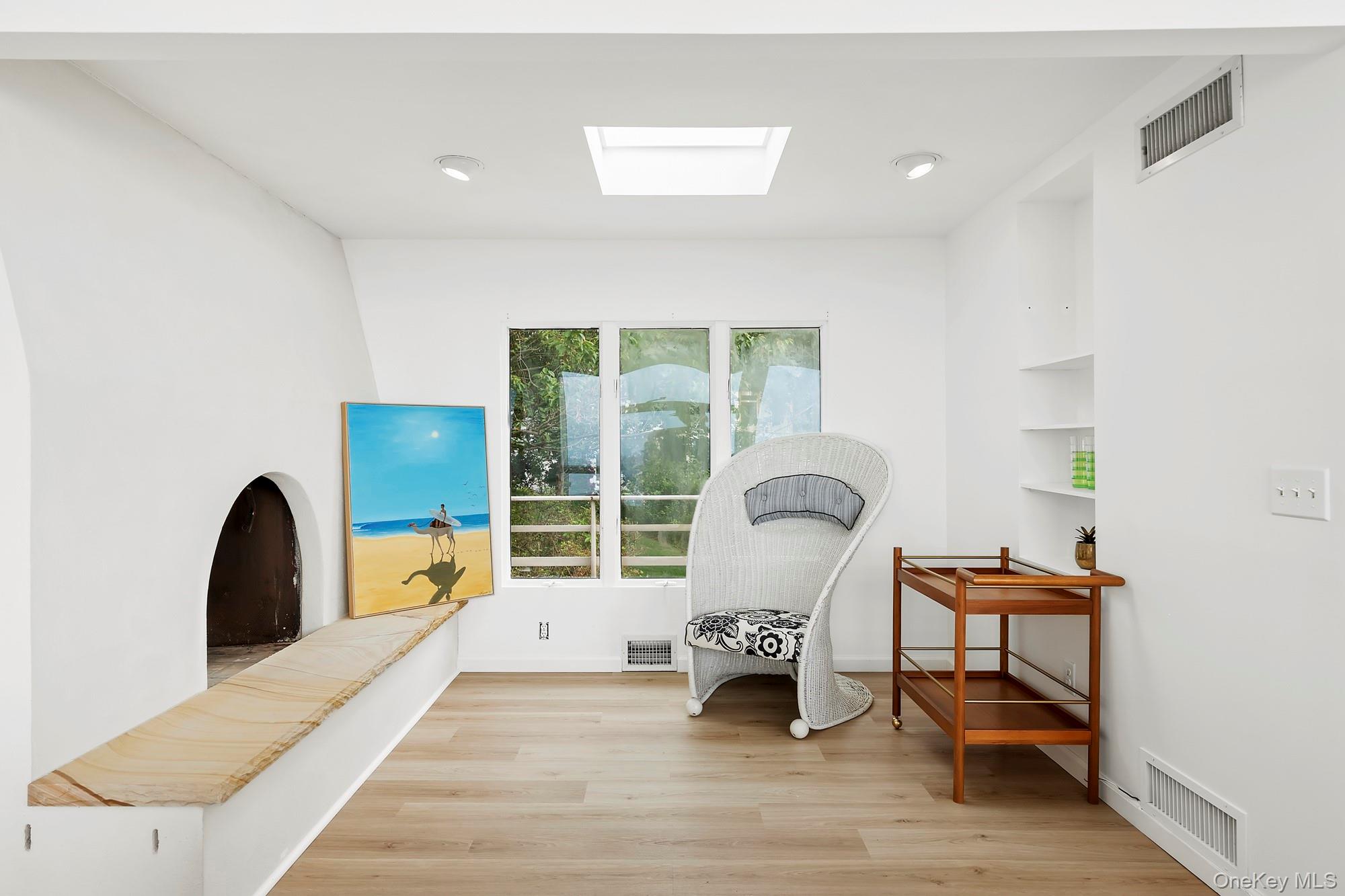 #9 photo, 31059 County Road 48, Peconic , NY 11958