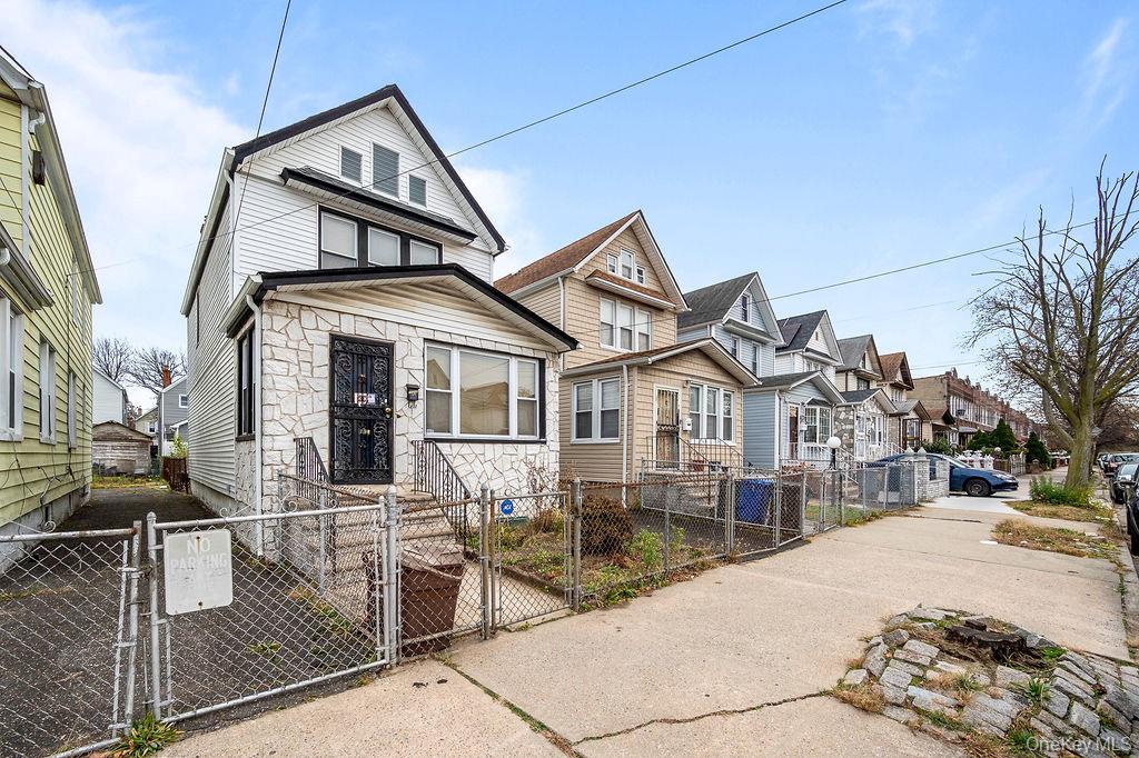 #3 photo, 111-15 Inwood Street, Jamaica , NY 11435