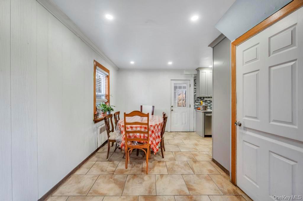 #18 photo, 626 Winthrop Drive, Uniondale , NY 11553