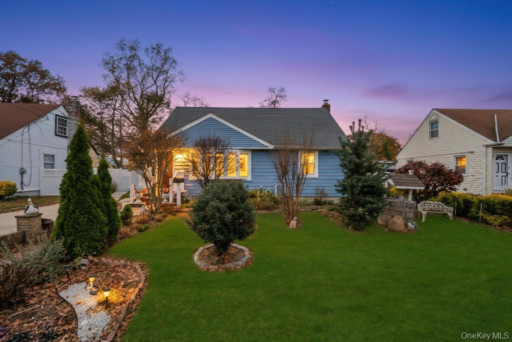 #4 photo, 626 Winthrop Drive, Uniondale , NY 11553