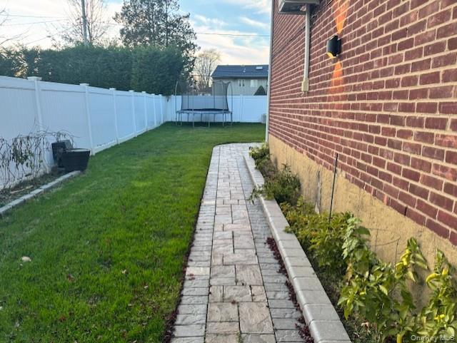 #4 photo, 58 Pickwick Drive, Syosset , NY 11791