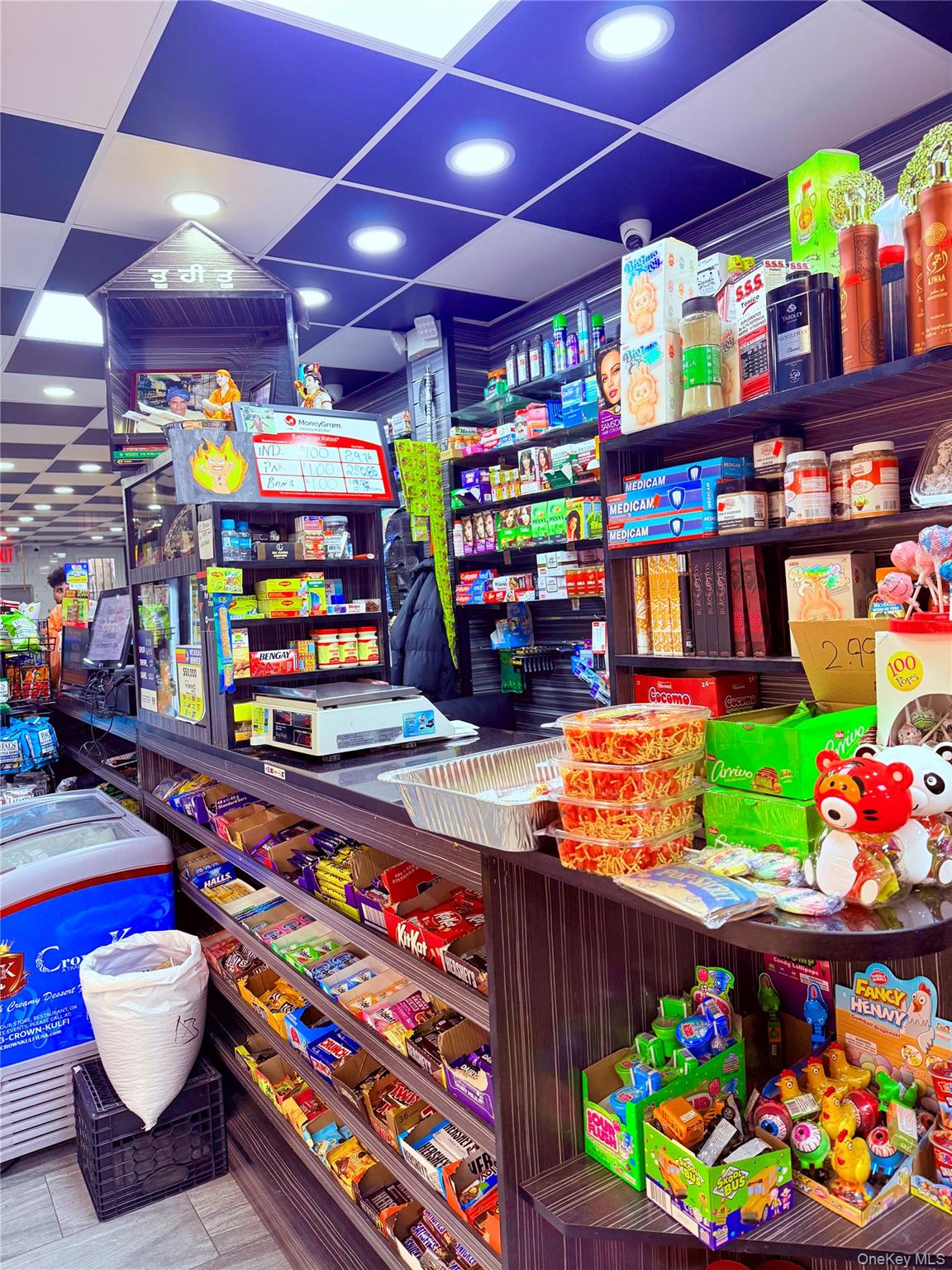 #3 photo, 124-12 Jamaica Avenue, Jamaica , NY 11418